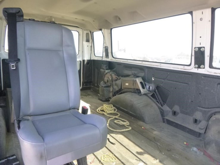2008-ford-e350-image-18