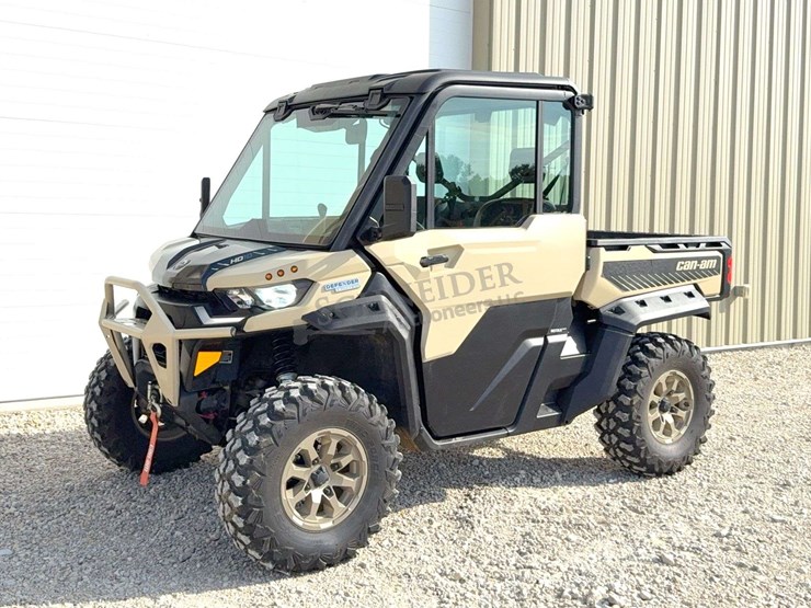 2023-can-am-hd10-defender-limited-4x4-utv-image-2