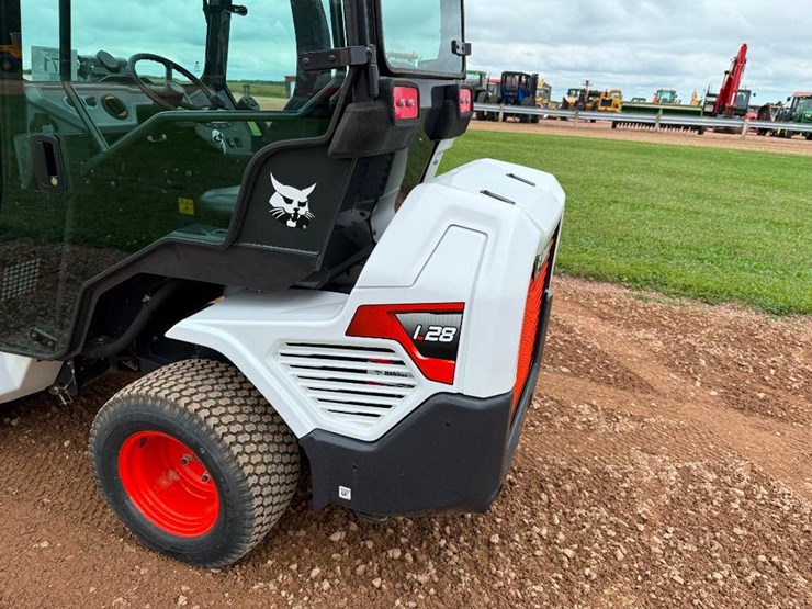 2024-bobcat-l28-image-15