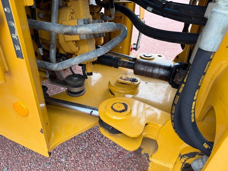 caterpillar-926m-image-47
