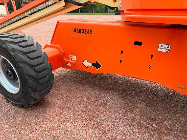 jlg-400s-image-8