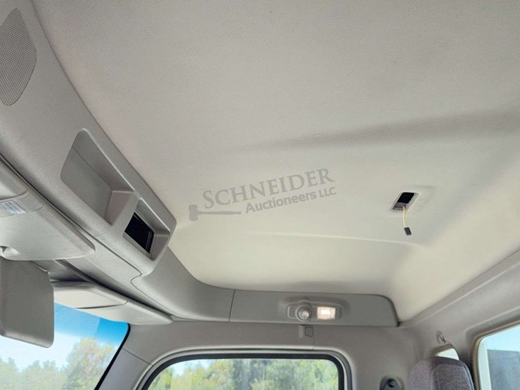 2020-peterbilt-579-image-72