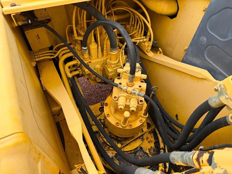 kobelco-sk210-lc-8-image-33