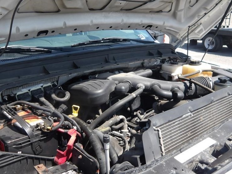 2011-ford-f550-image-7