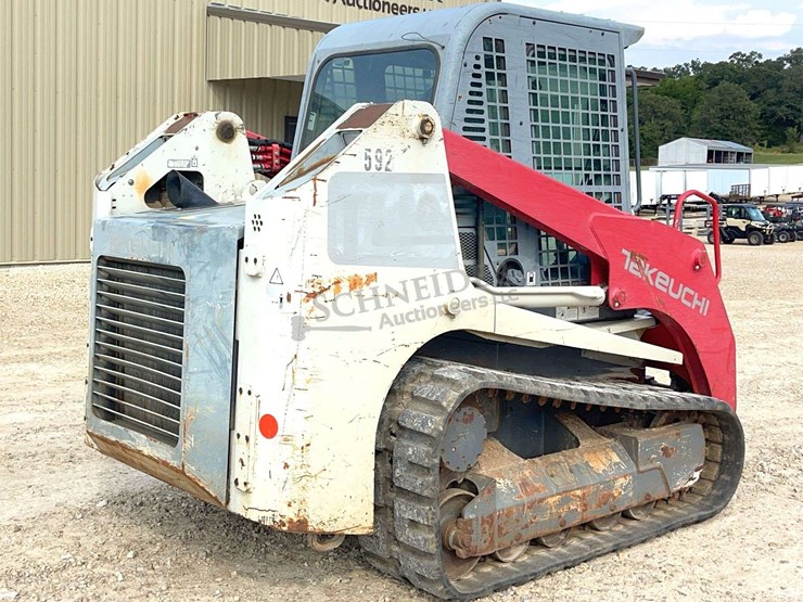 2012-takeuchi-tl10-image-5