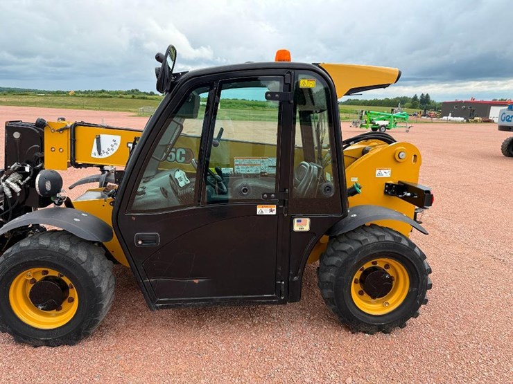 2021-caterpillar-th255c-image-25