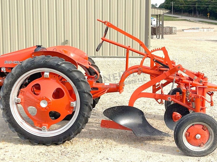 allis-chalmers-model-g-tractor-image-3
