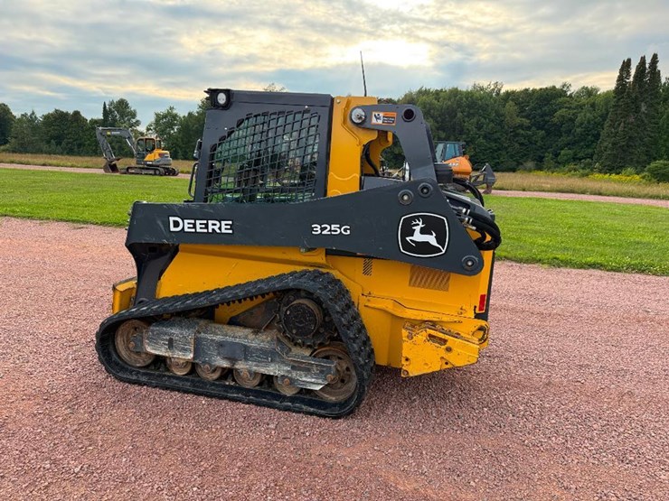 deere-325g-image-6