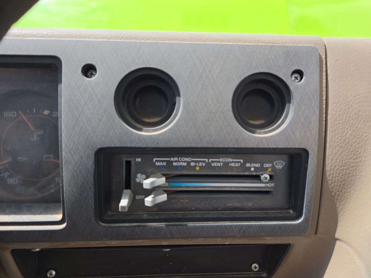 1995-chevrolet-g30-image-25