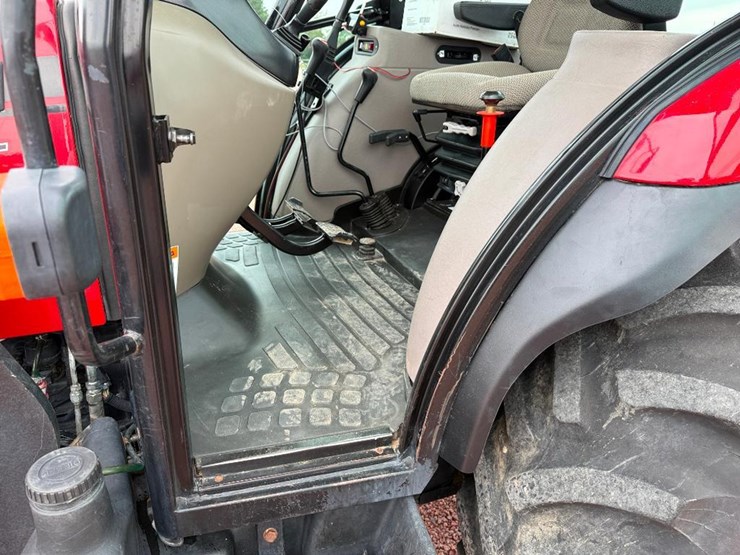 case-ih-farmall-70-image-33
