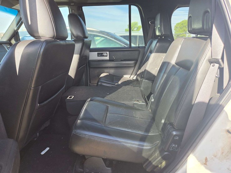 2012-ford-expedition-limited-image-12