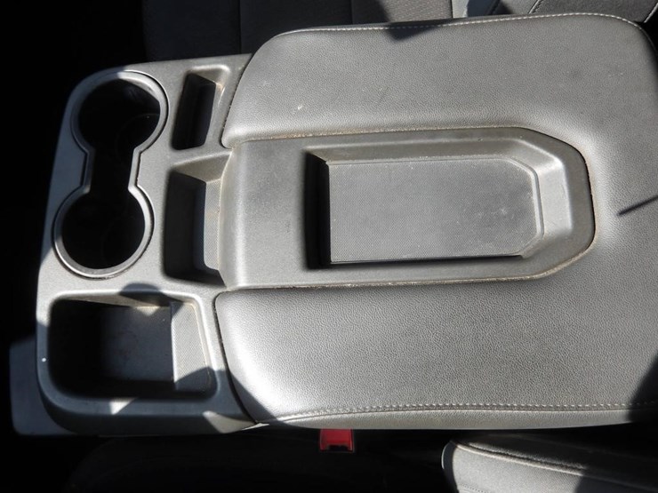 2019-chevrolet-silverado-1500-image-17