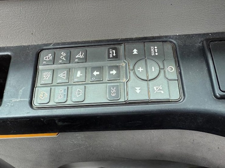 volvo-ecr88d-image-53