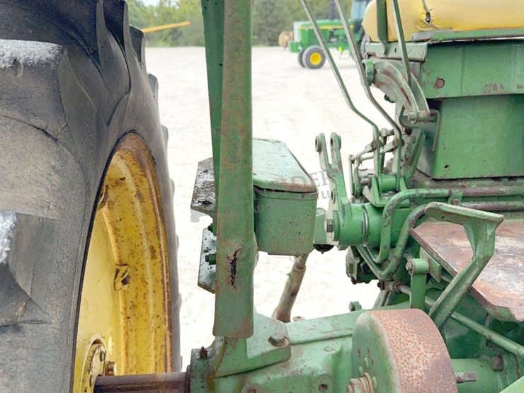 john-deere-630-image-22