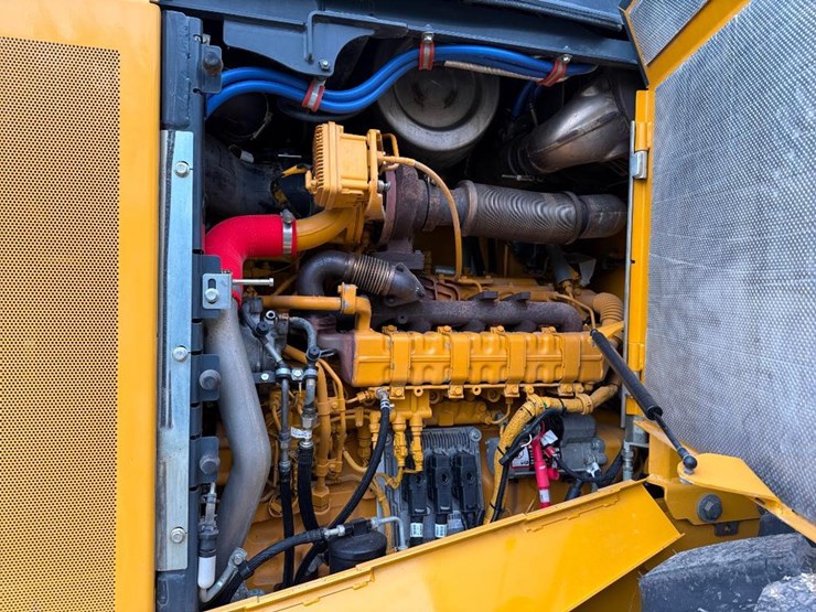 2021-deere-544p-image-42
