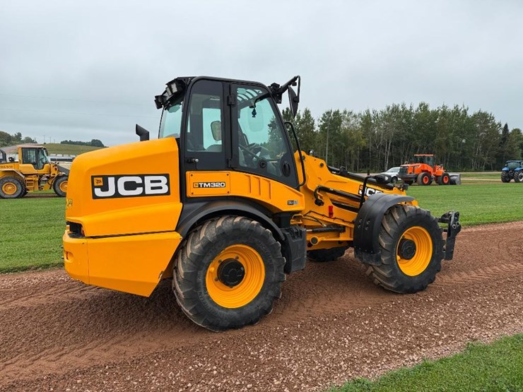 jcb-tm320-image-4