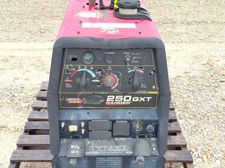 lincoln-ranger-250-gxt-welder-generator-image-3