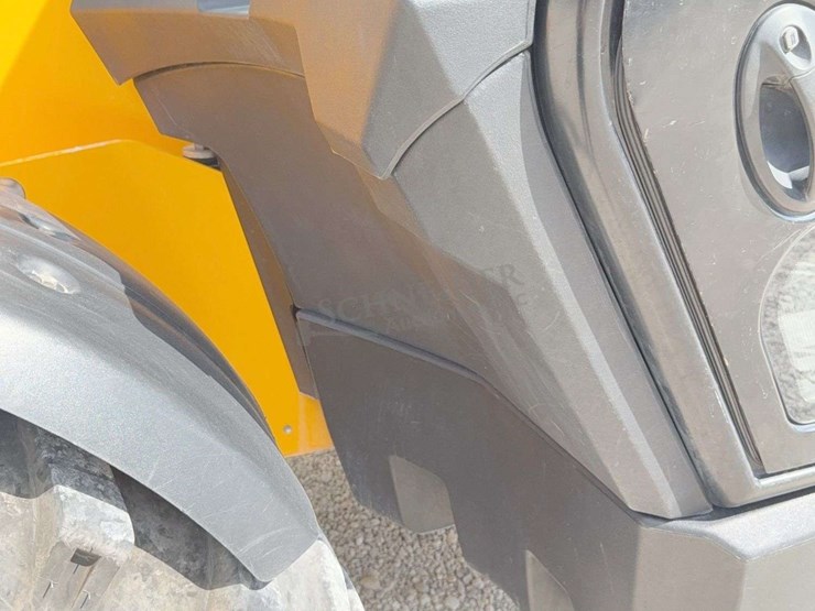2019-jcb-540-140-image-79