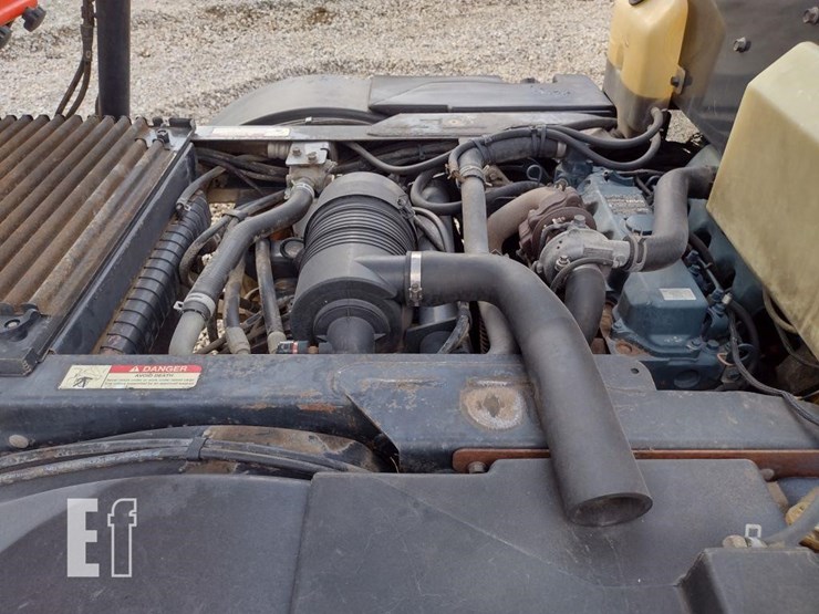 2006-bobcat-toolcat-5600-image-31