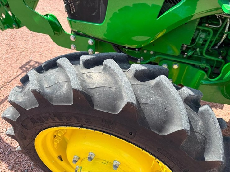 john-deere-5065e-image-9