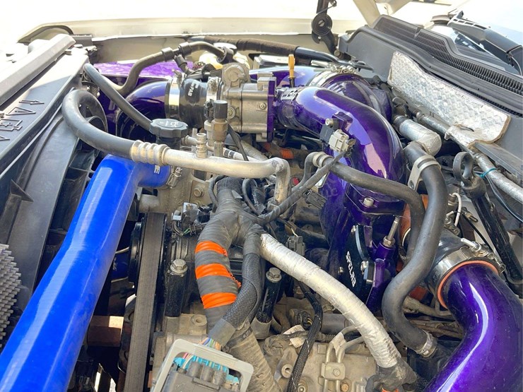 2015-chevrolet-2500hd-image-29