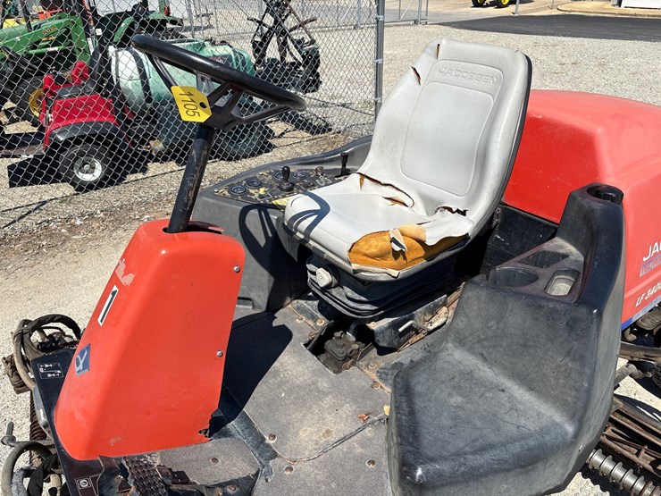 #1105-•-2005-jacobsen-3400-fairway-mower-ja3400gr-image-12