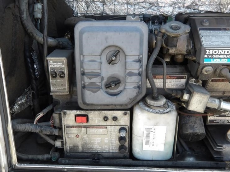 2008-workhorse-w62-image-15