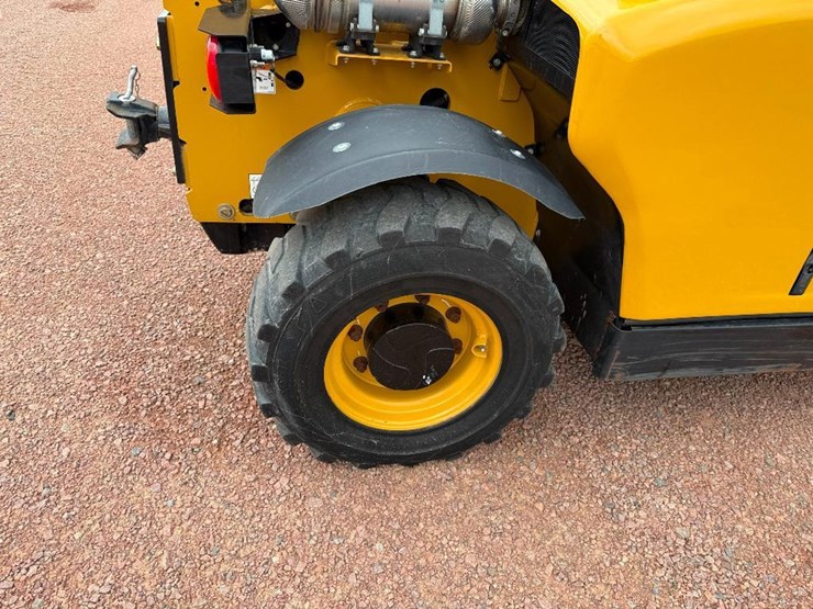 2021-caterpillar-th255c-image-10