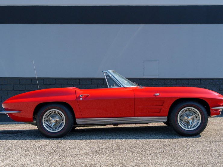 #1032-•-1964-chevrolet-corvette-convertible-image-4