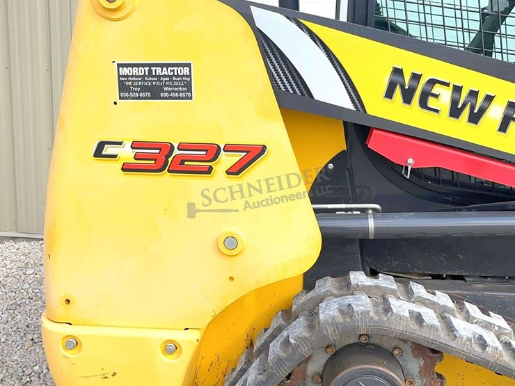 2021-new-holland-c327-image-17
