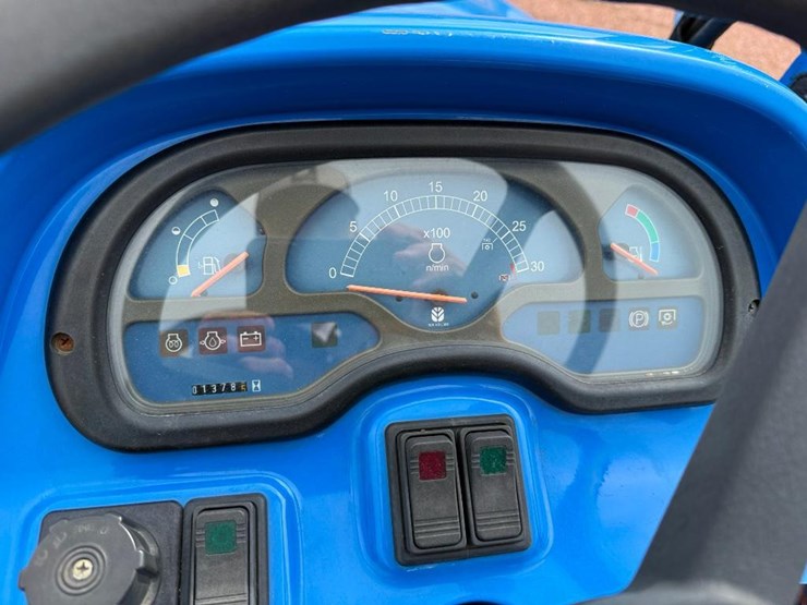 new-holland-tc35da-image-51