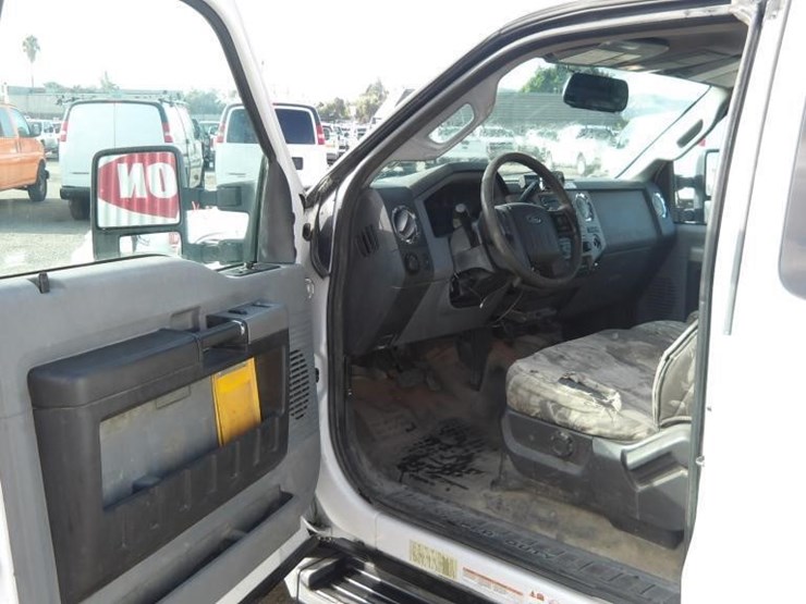 2015-ford-f450-image-32