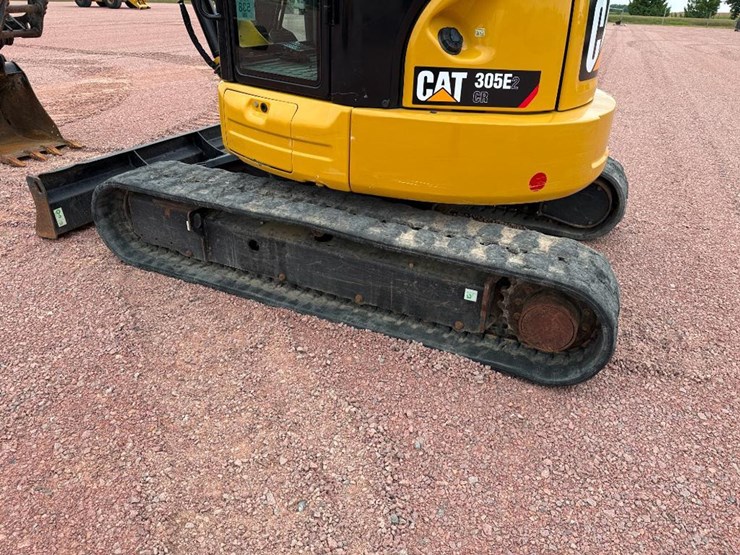 caterpillar-305e2-cr-image-6