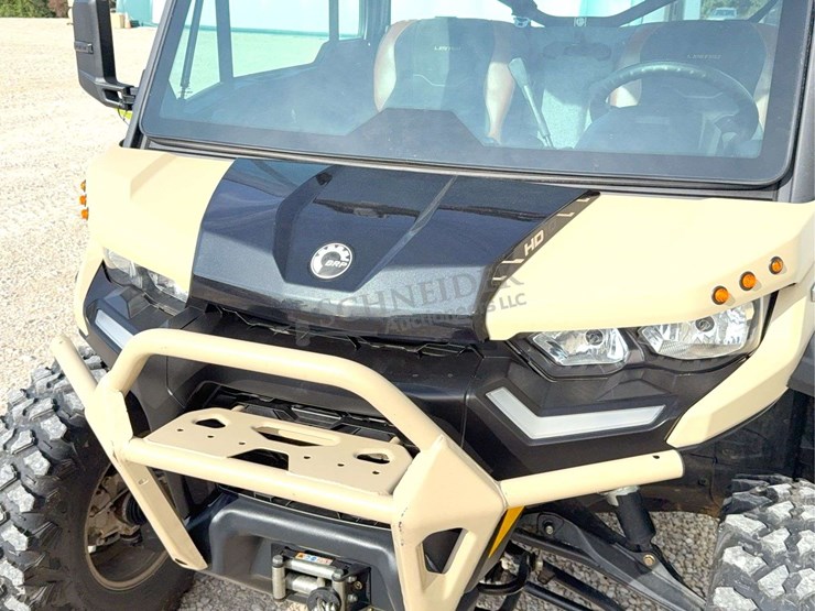 2023-can-am-hd10-defender-limited-4x4-utv-image-12