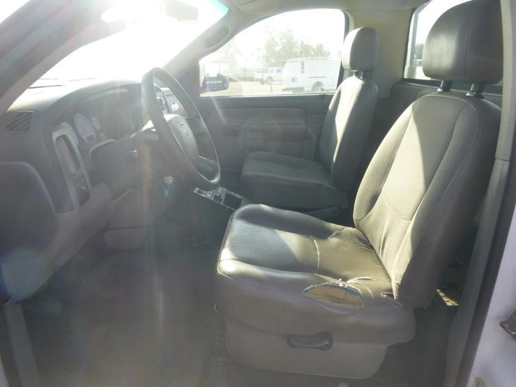 2005-dodge-ram-2500-image-9