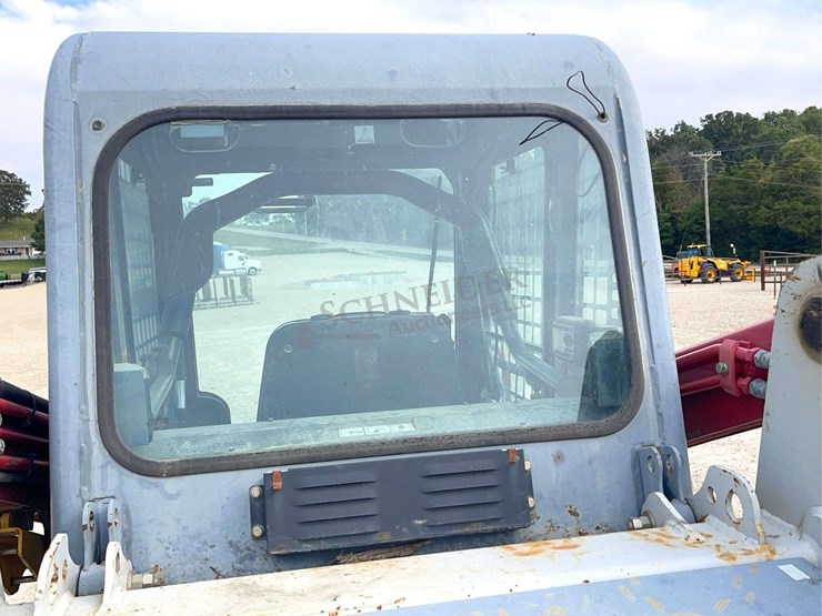 2012-takeuchi-tl10-image-25