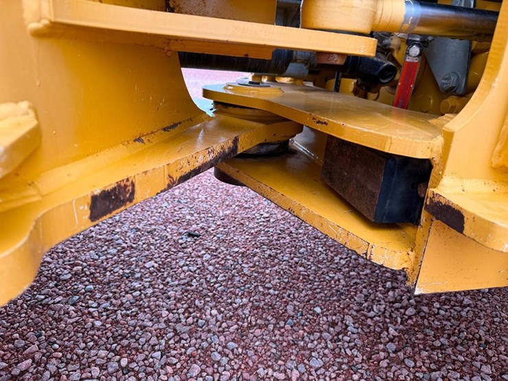 deere-624k-image-26