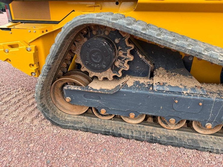 2022-deere-333g-image-20