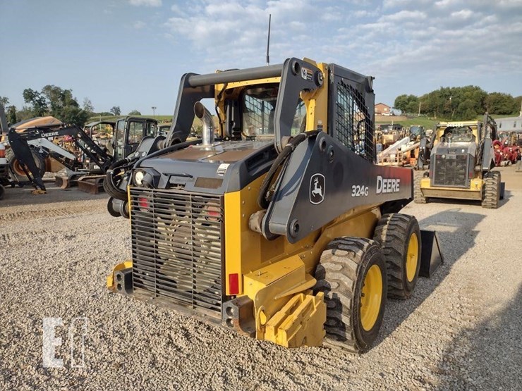 2019-deere-324g-image-28