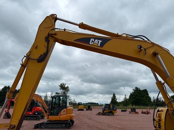 2004-caterpillar-314c-image-26