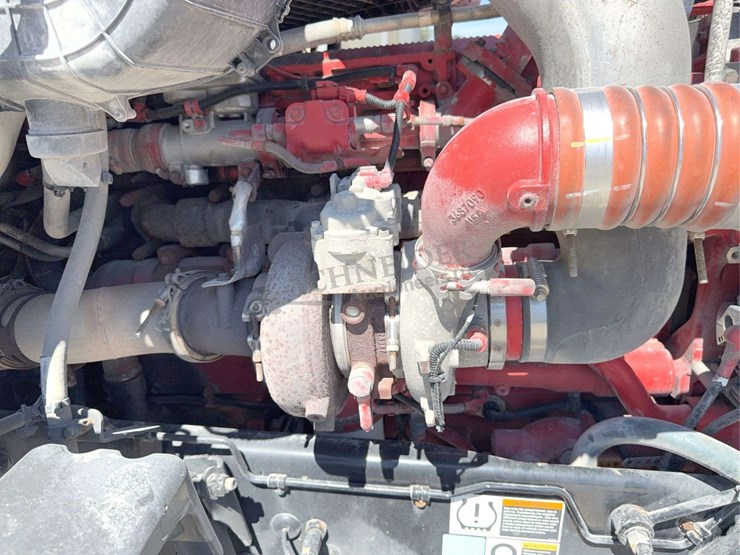 2020-peterbilt-579-image-61