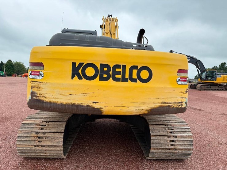 kobelco-sk210-lc-8-image-23