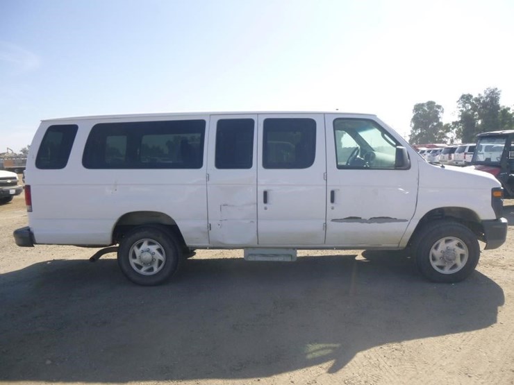 2008-ford-e350-image-12