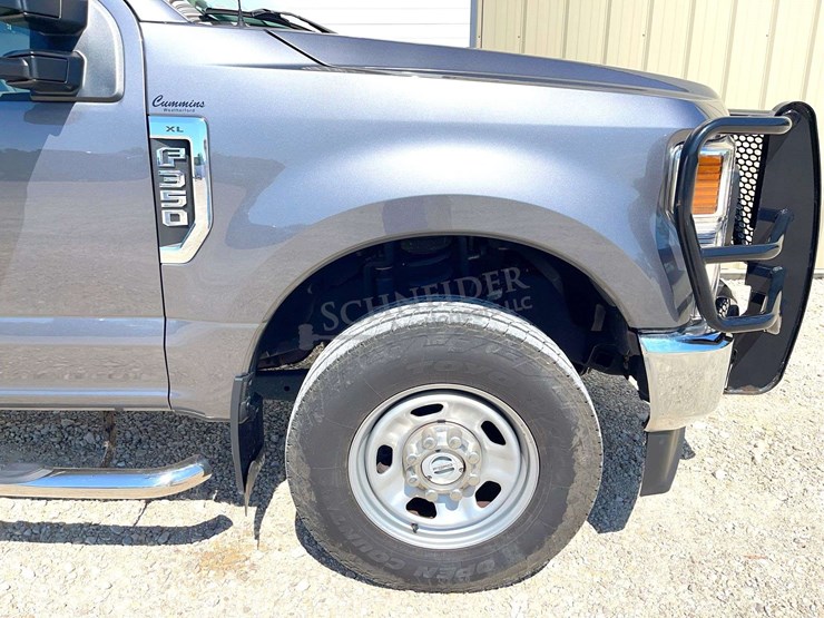 2021-ford-f350-image-16