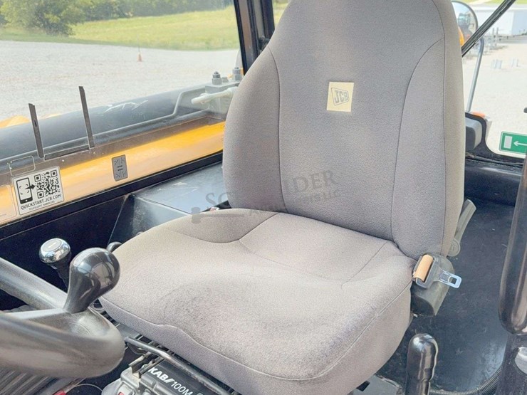 2019-jcb-540-140-image-50
