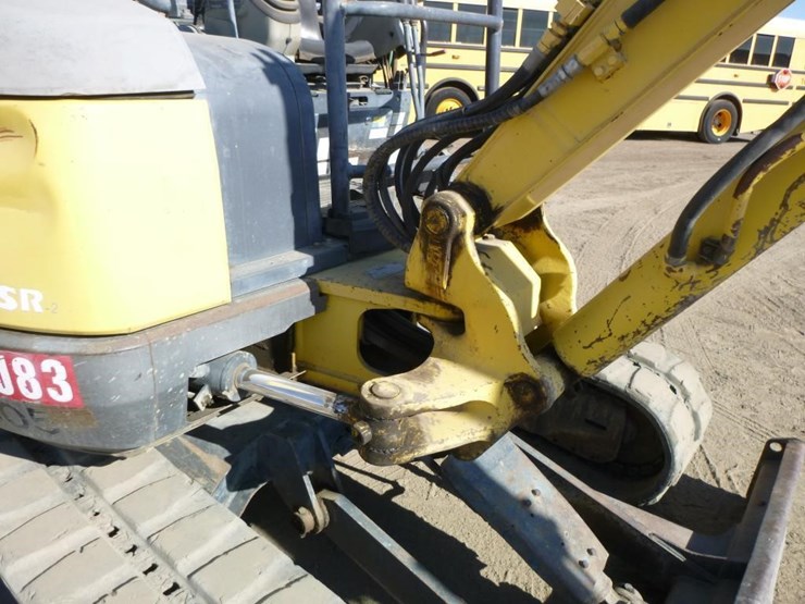 2003-kobelco-sk45sr-image-16
