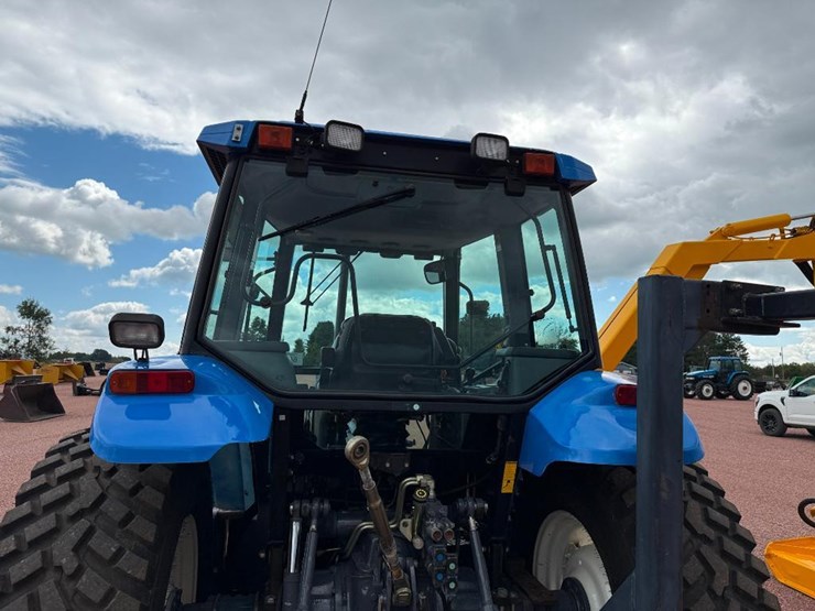 new-holland-ts110-image-13