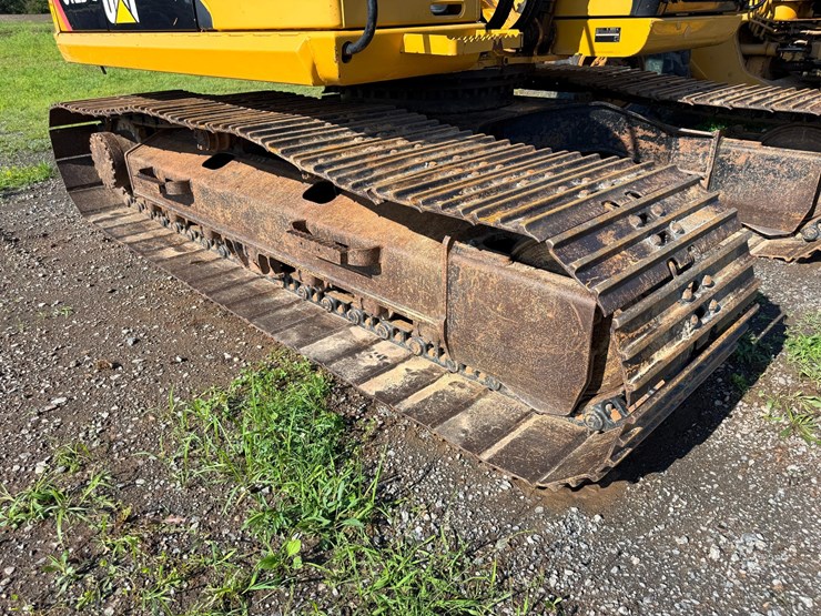 caterpillar-312d-image-15
