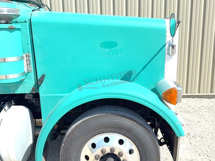 2003-peterbilt-378-image-13