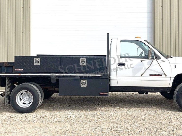 2000-dodge-ram-3500-image-3